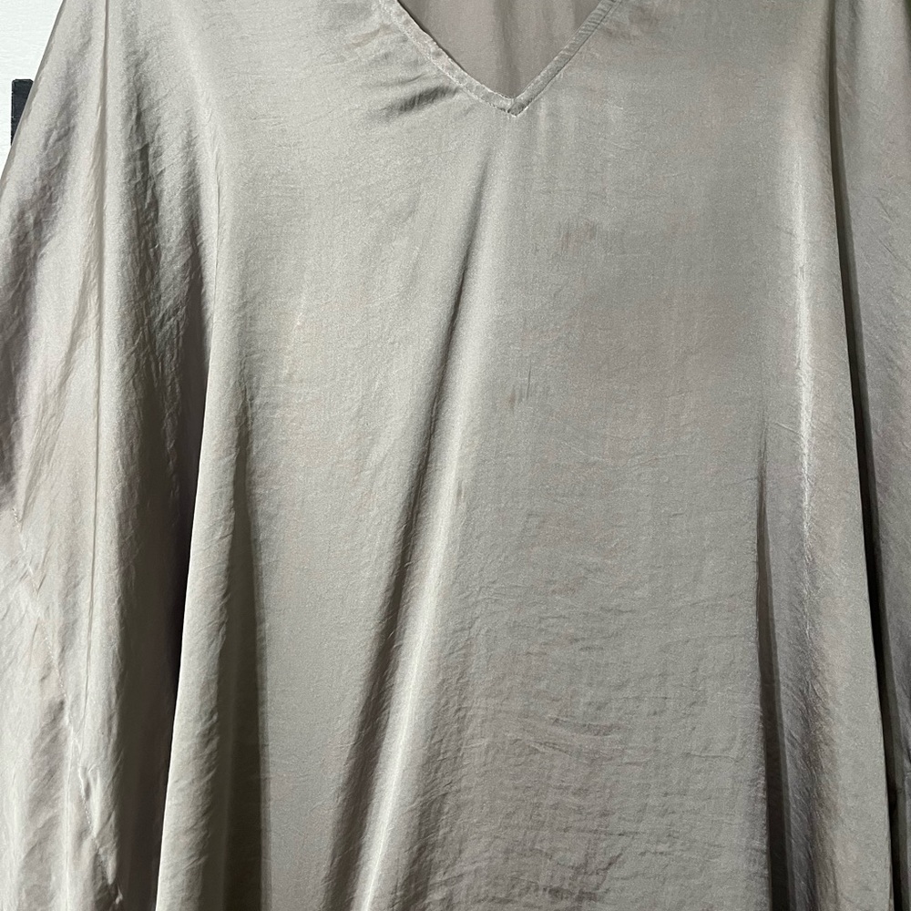 Show Me Your MuMu Taupe V-Neck Tunic - Picture 4 of 10